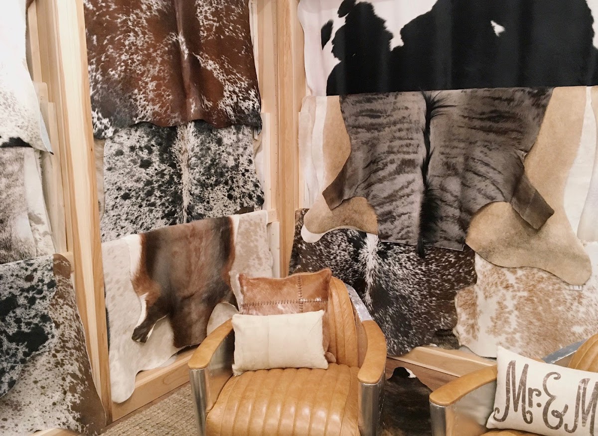 <a href="https://maps.google.com/maps/contrib/100362399048263379768">THE COW PELT</a>