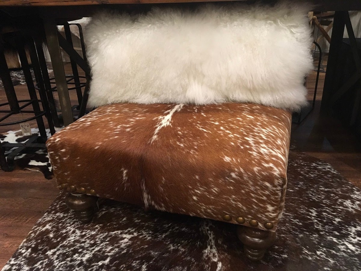 <a href="https://maps.google.com/maps/contrib/100362399048263379768">THE COW PELT</a>